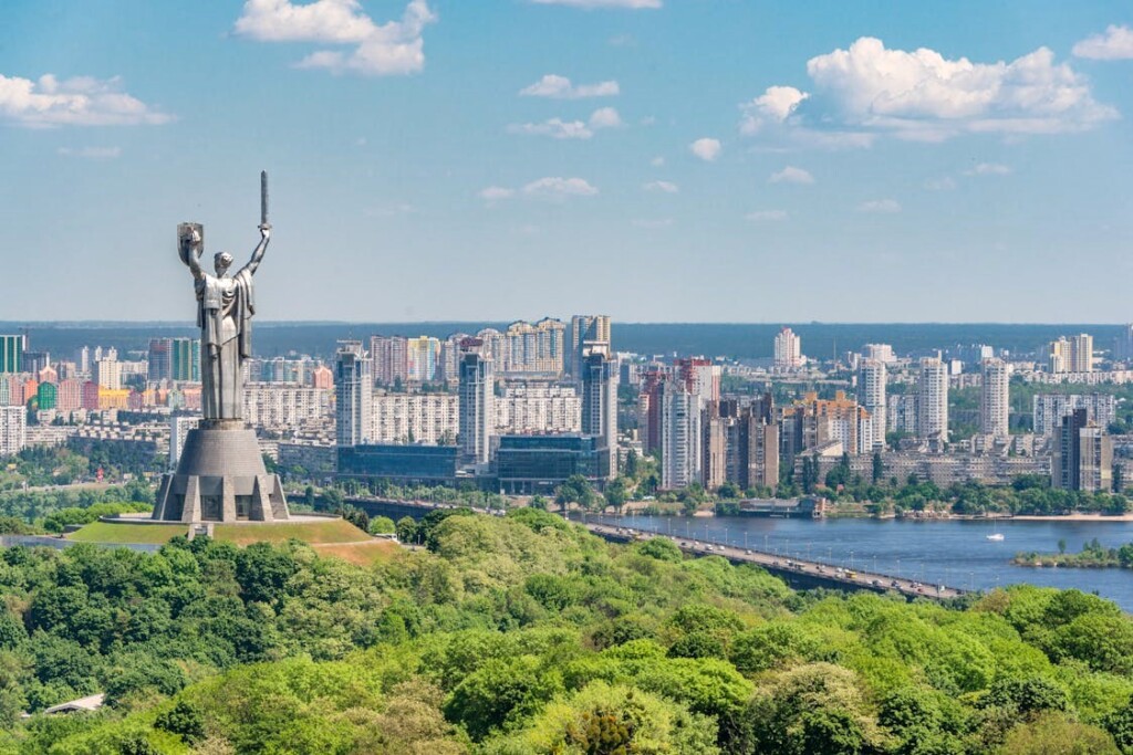 motherland monument in kiev